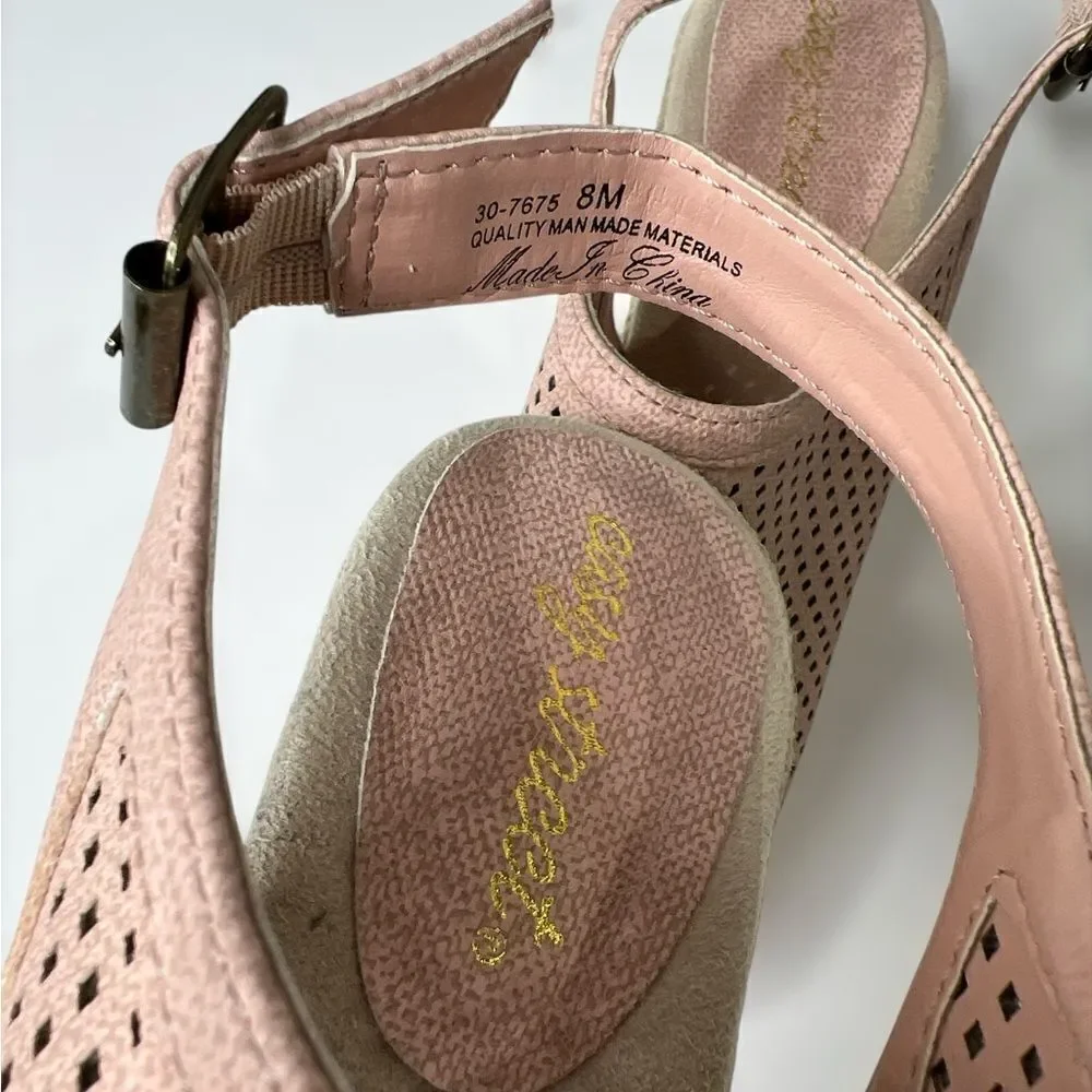Easy‎ Street Comfortable Pink Peep-Toe Laser Cut Sandals Wedge Espadrille Sz 8